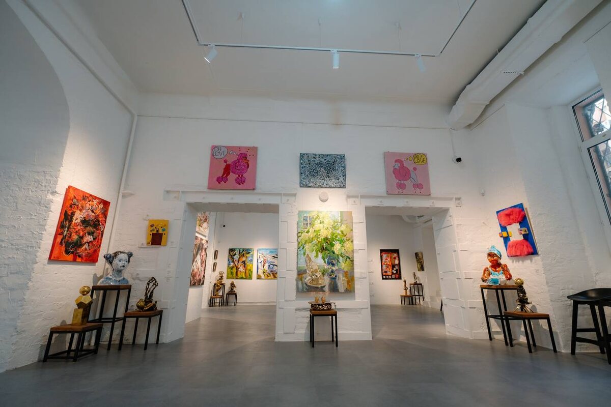    @EVA GALLERY