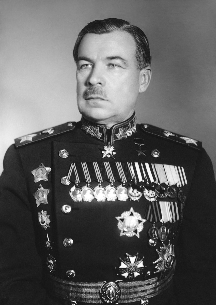   Маршал Советского Союза Леонид Александрович Говоров 
ТАСС