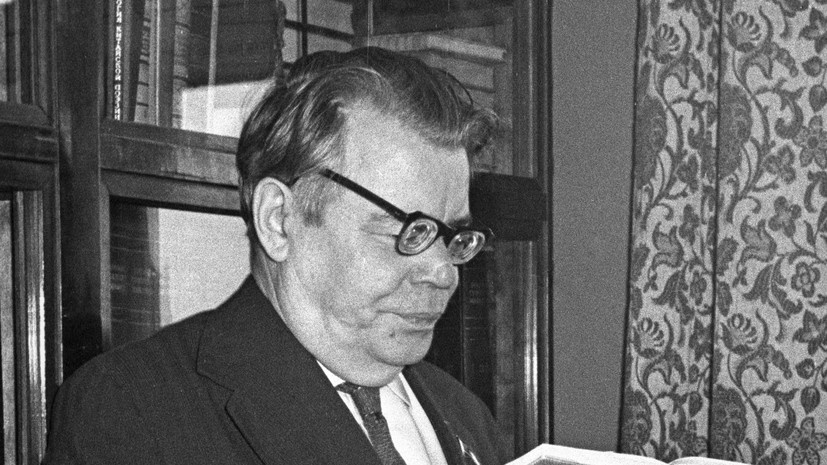     Поэт Михаил Исаковский РИА Новости Михаил Трахман