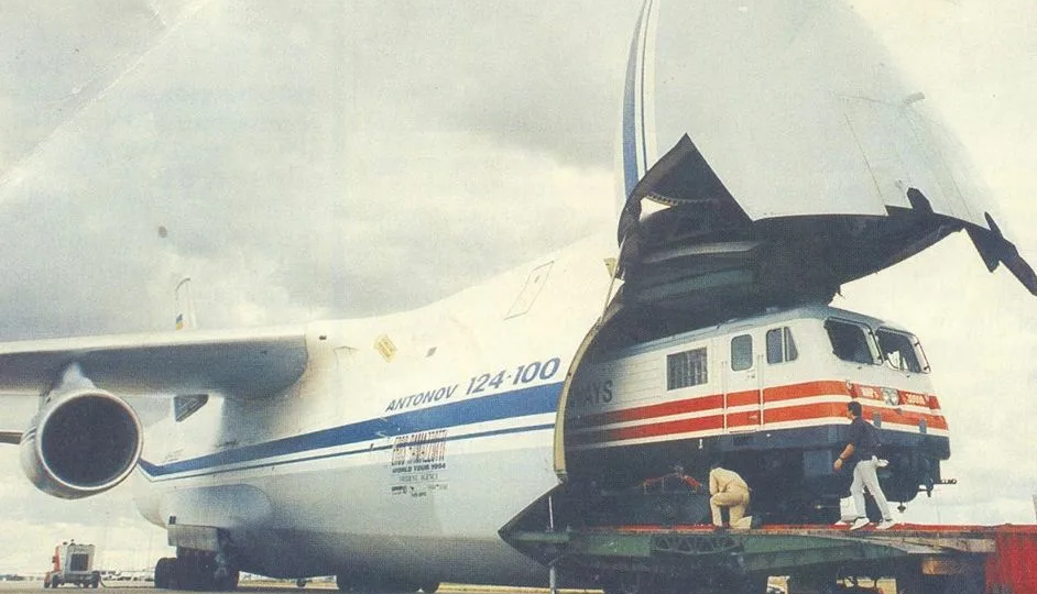 Советский Ан-124 перевёз локомотив который в него не помещался. Инструкцию переписали после