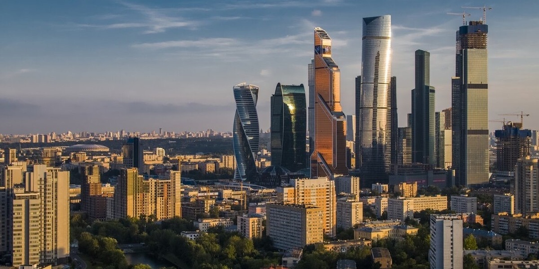 Где снять жилье в Москве 2026: сравнение цен в центре и спальных районах
