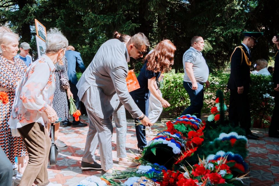    Аэропорт Горно-Алтайска присоединился к празднованию Дня Победы. Источник: пресс-служба аэропорта Горно-Алтайск