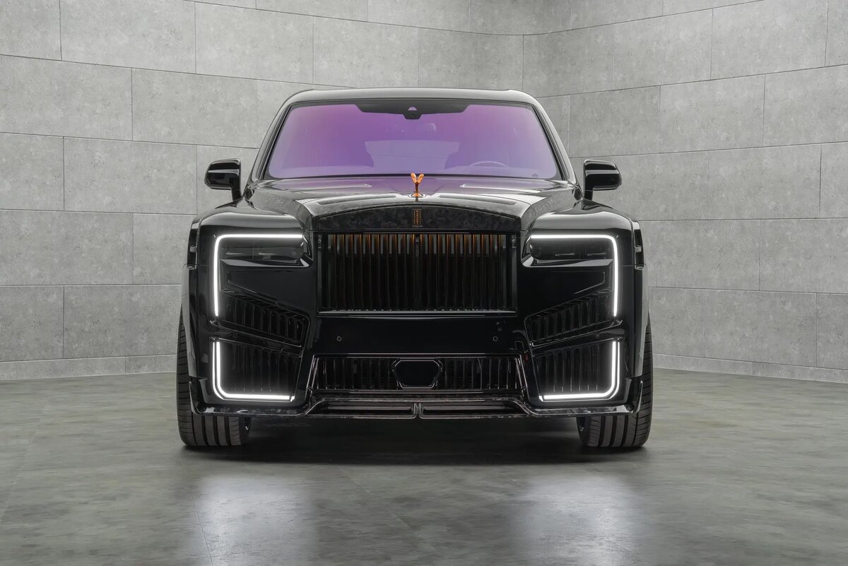    Rolls-Royce Cullinan Black Badge Emperor Signature   
Mansory