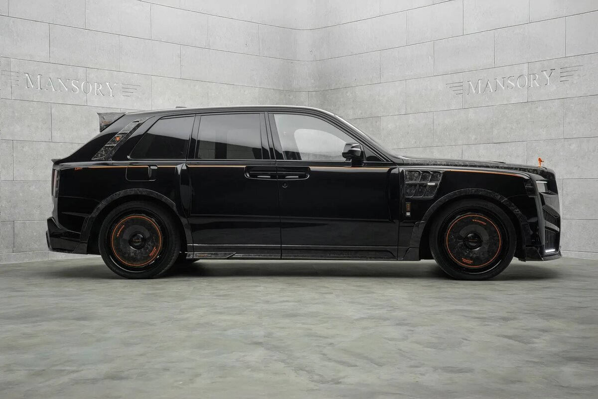    Rolls-Royce Cullinan Black Badge Emperor Signature   
Mansory