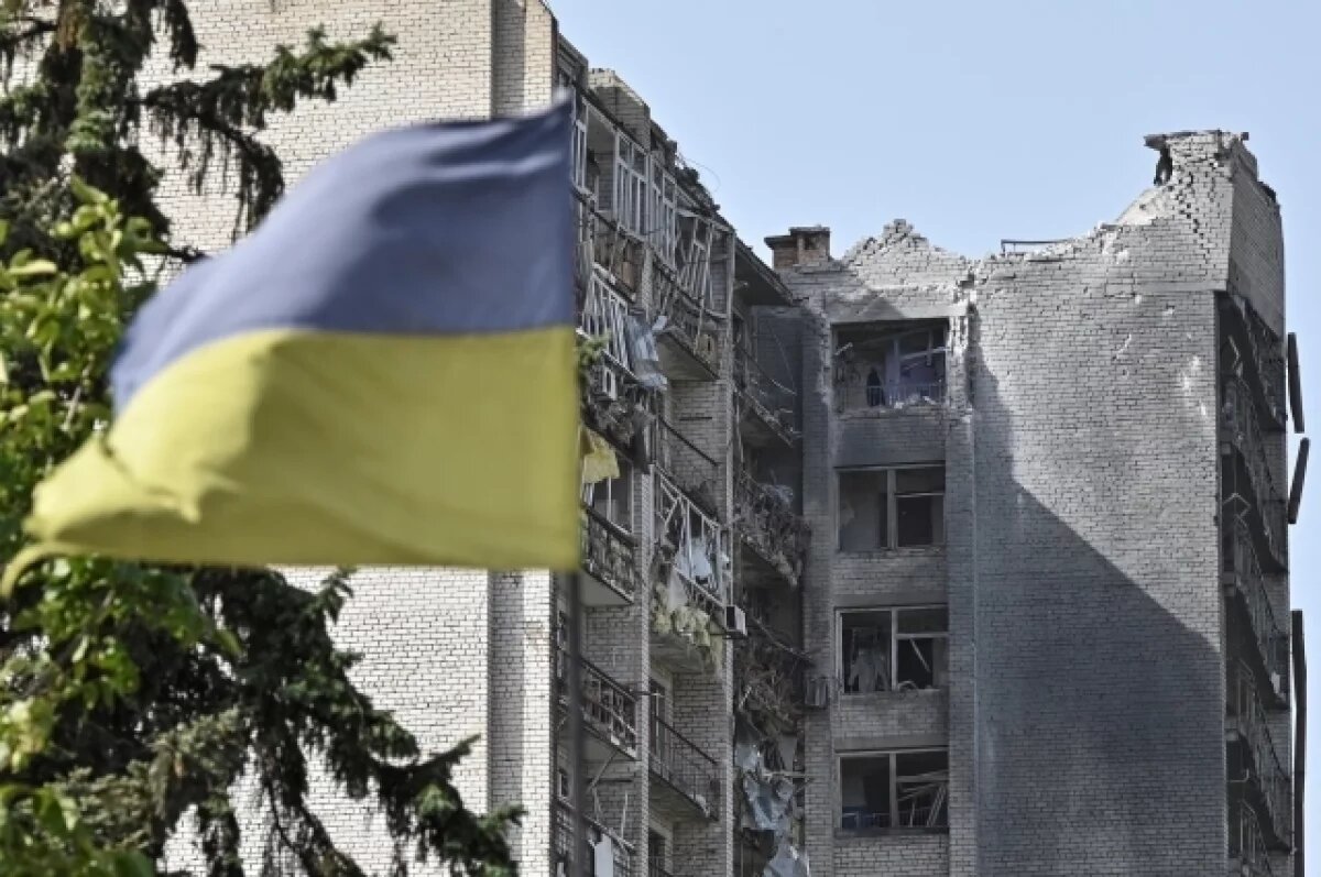    На Украине предложили запретить выезд мужчинам с бронью от мобилизации