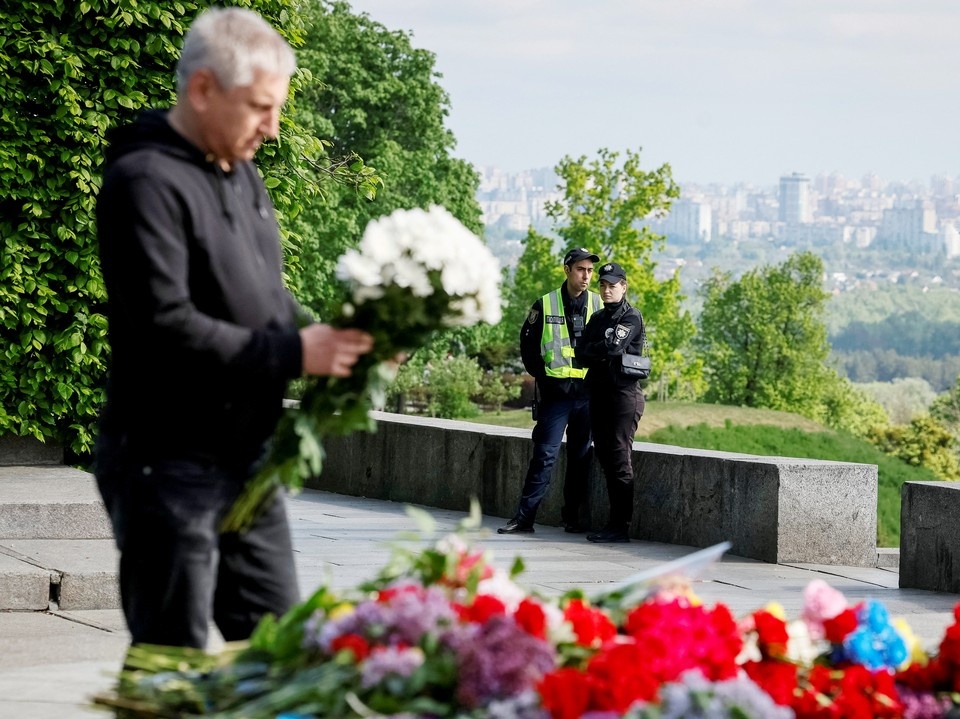    Для местной власти День Победы - это день ненависти REUTERS