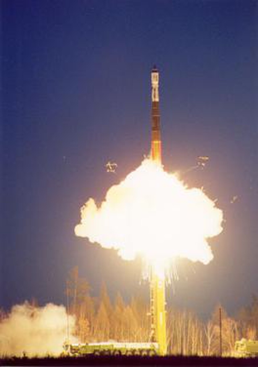 Фото 1. Ракета-носитель «Старт-1» стартует с космодрома Свободный 
