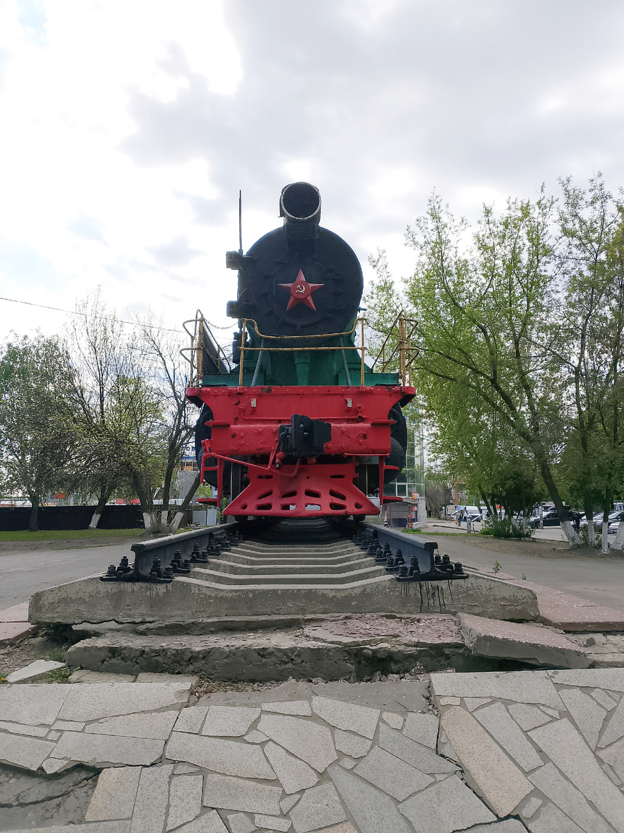 Паровоз в Пензе на улице Луначарского