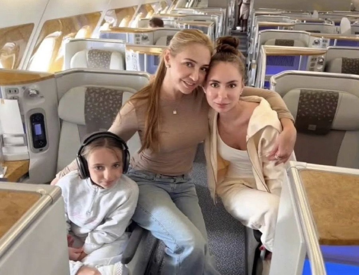    Татьяна Навка с детьми (Фото: Instagram* / @tatiana_navka)
