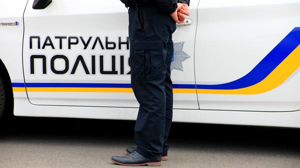 «Раздается посреди ночи»: под Киевом разразился скандал из-за исполнения песни «Матушка-земля»