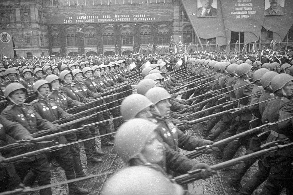 Парад Победы, 24 июня 1945 год. Фото Е. Халдея