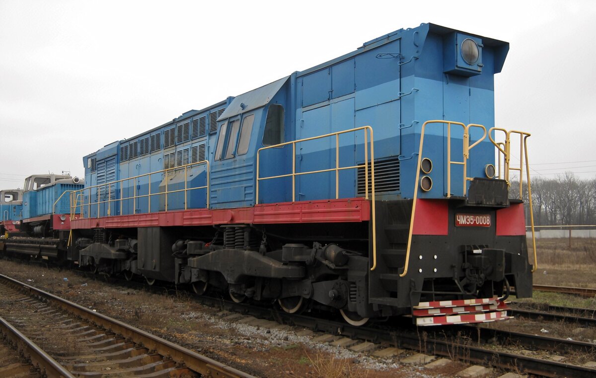 ЧМЭ5-0008. Украина, Донецкая область, депо Донецк. Автор: Ныч Юрий. Дата: 10 декабря 2011 г.
