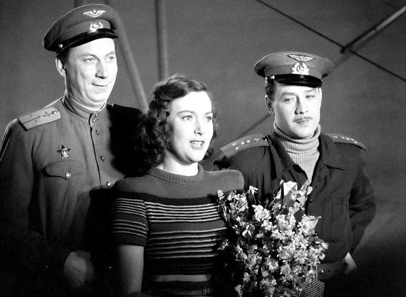 "Небесный тихоход" (1945).