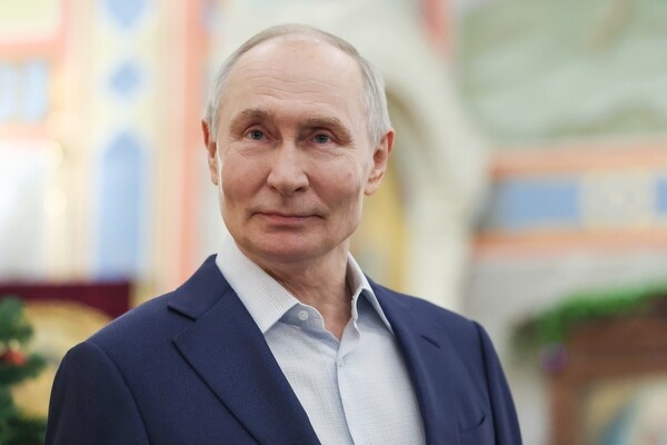 Президент РФ Владимир Путин после богослужения в честь Рождества Христова в храме великомученика Георгия Победоносца в городе Солнечногорск-2 Московской области, 7 января 2026 года / Вячеслав Прокофьев/РИА Новости   📷