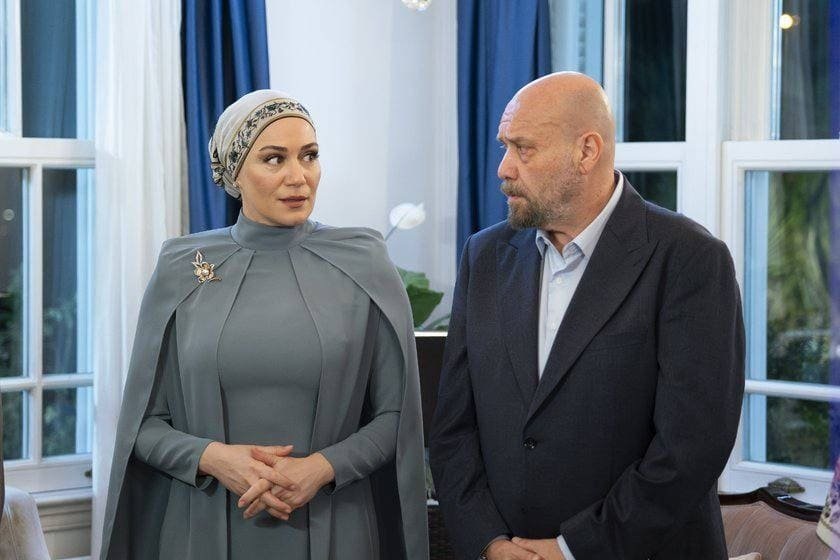 Кадр из сериала.