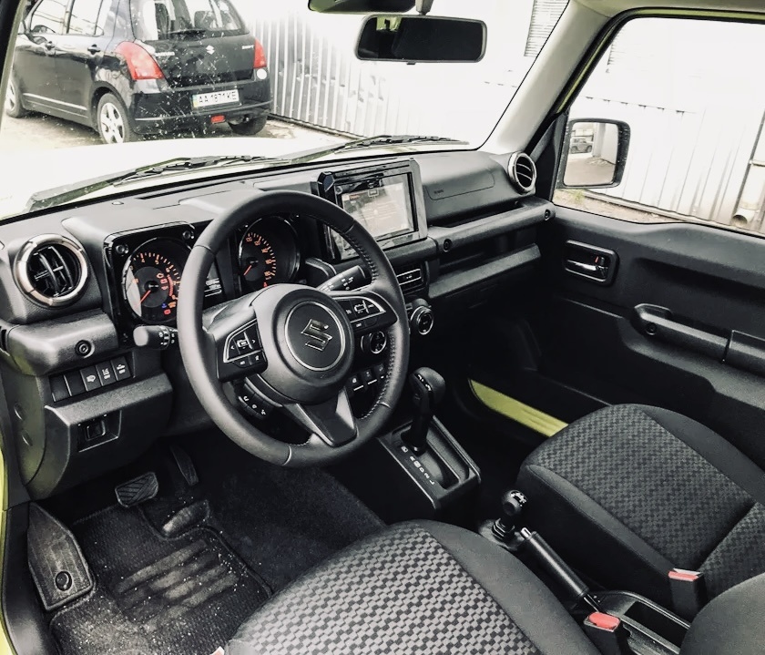 Салон Suzuki Jimny