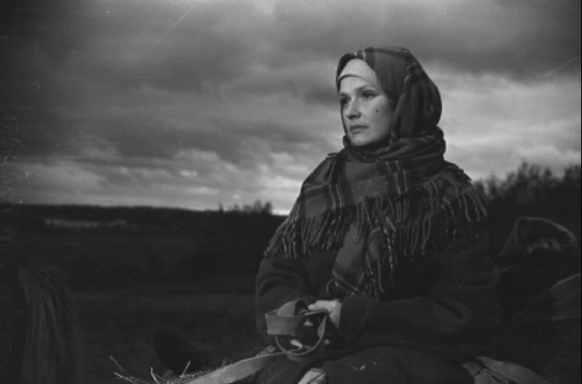 Кадр Из Фильма Режиссеров Евгения Тетерина и Анатолия Бобровского "Муму" (1959) Нина Гребешкова (Таня)📷
