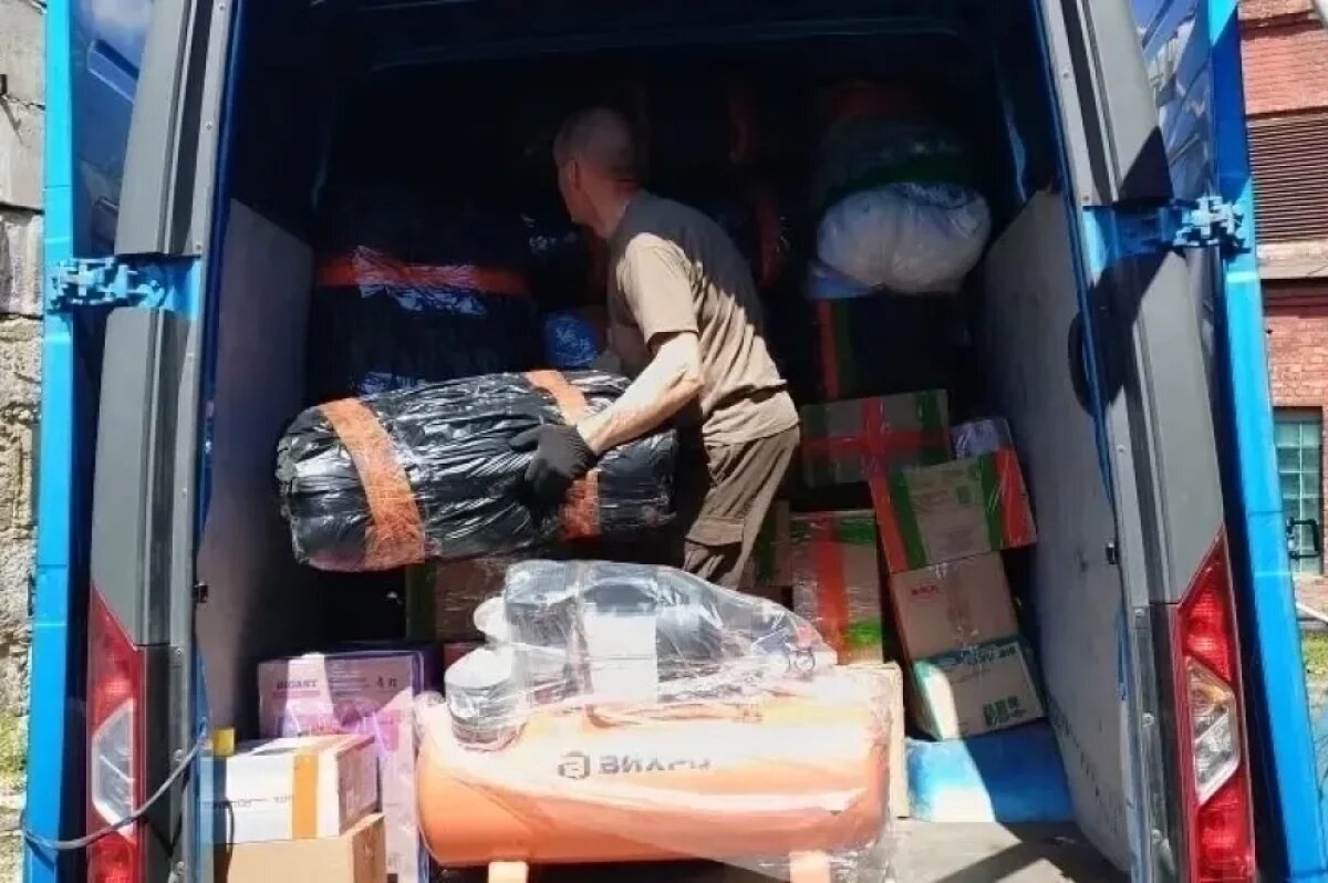   Власти Саратовской области отправили гуманитарный груз бойцам СВО