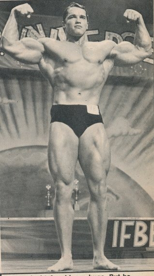 Арнольд на конкурсе «Мистер Вселенная» ИФББ 1968 года