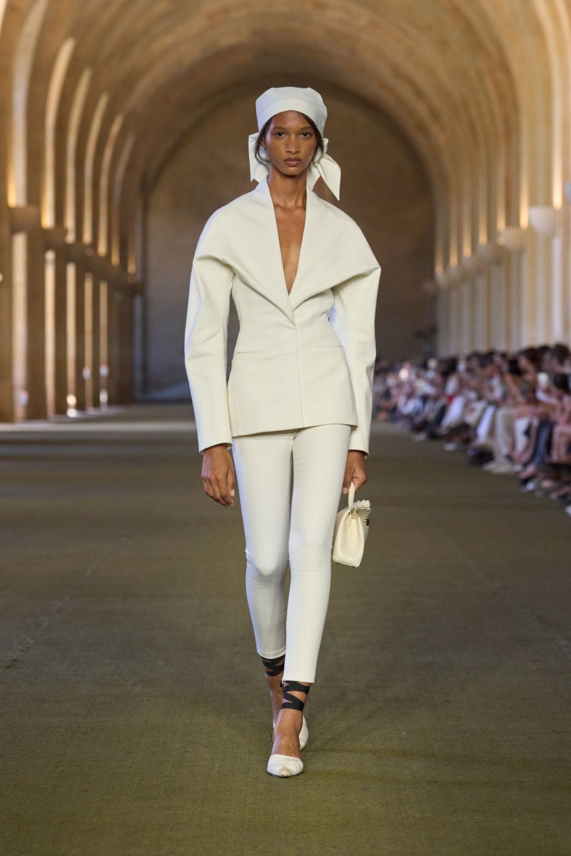    Jacquemus весна-лето 2026
