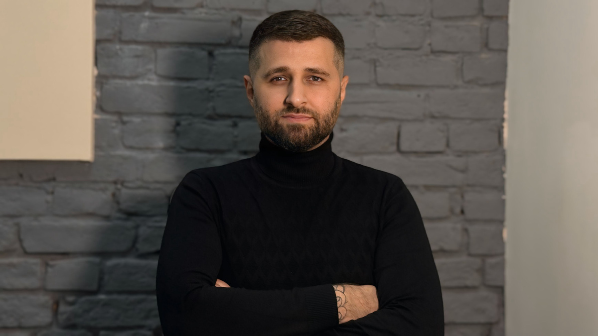 Захар Якунин | Основатель «Знание в Код», методолог отделов продаж, HR-консультант 
