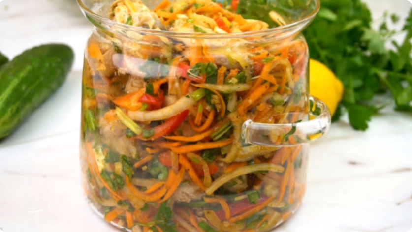 Лучшая закуска в мире, никакого фритюра! Эти крылья в 100 раз вкуснее фастфуда, а готовятся за копейки... Быстро и дешево...