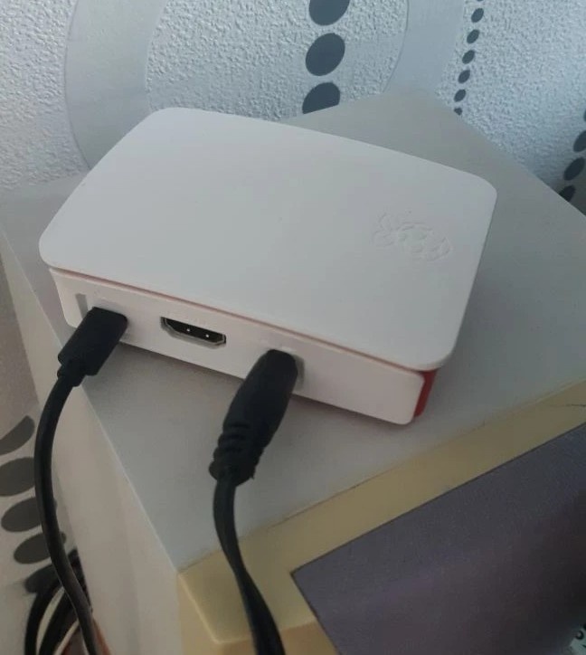 Подключил колонки через jack, но ведь есть еще hdmi...