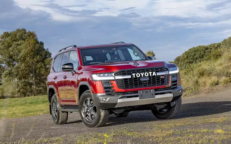 Toyota Land Cruiser 300 Hybrid📷
