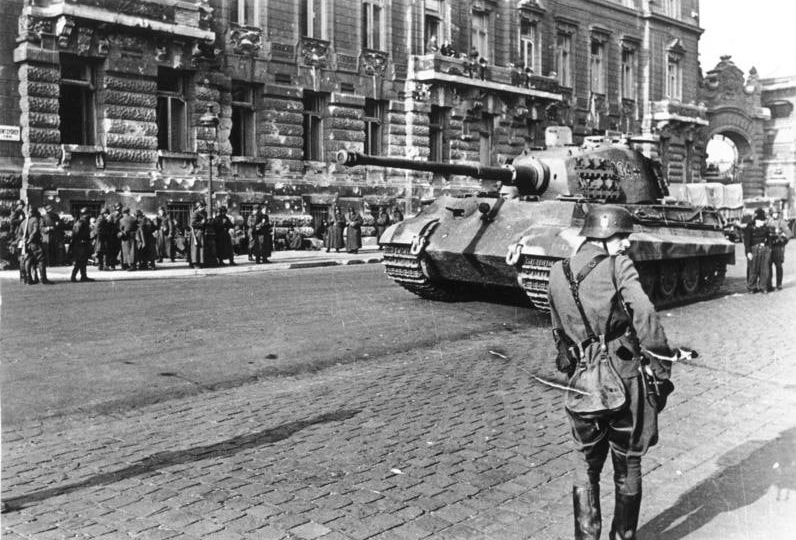 Как Венгрия осталась последней европейской союзницей Третьего Рейха