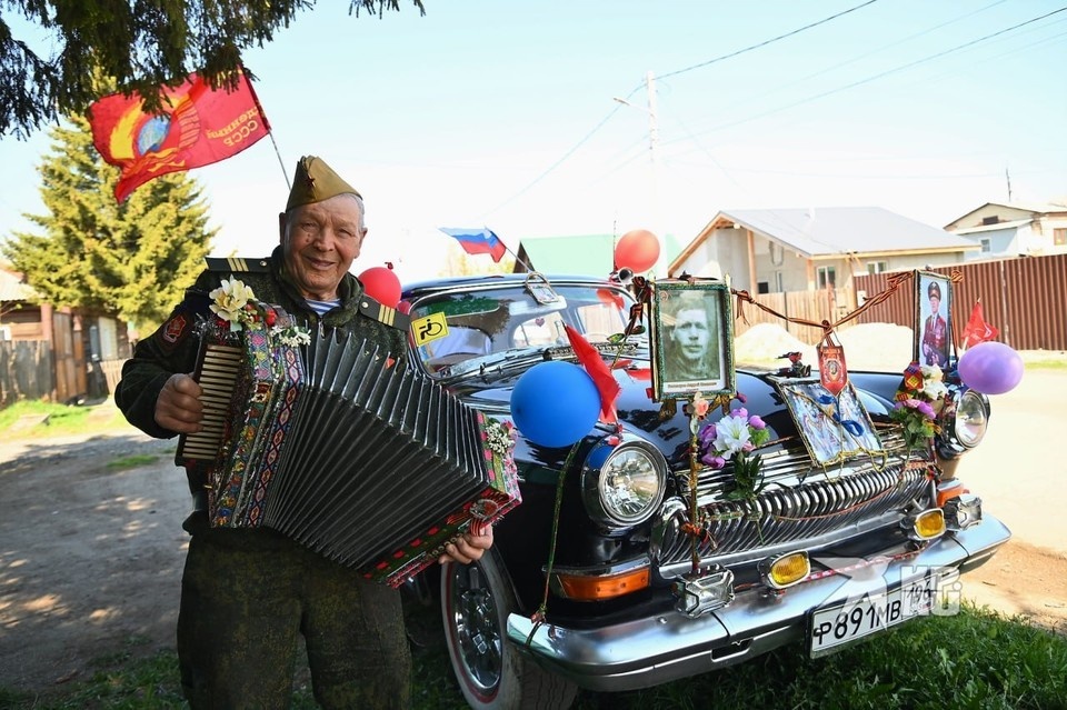    Николай Богатырев радует соседей музыкой и легендарной «Волгой» Ольга ЮШКОВА
