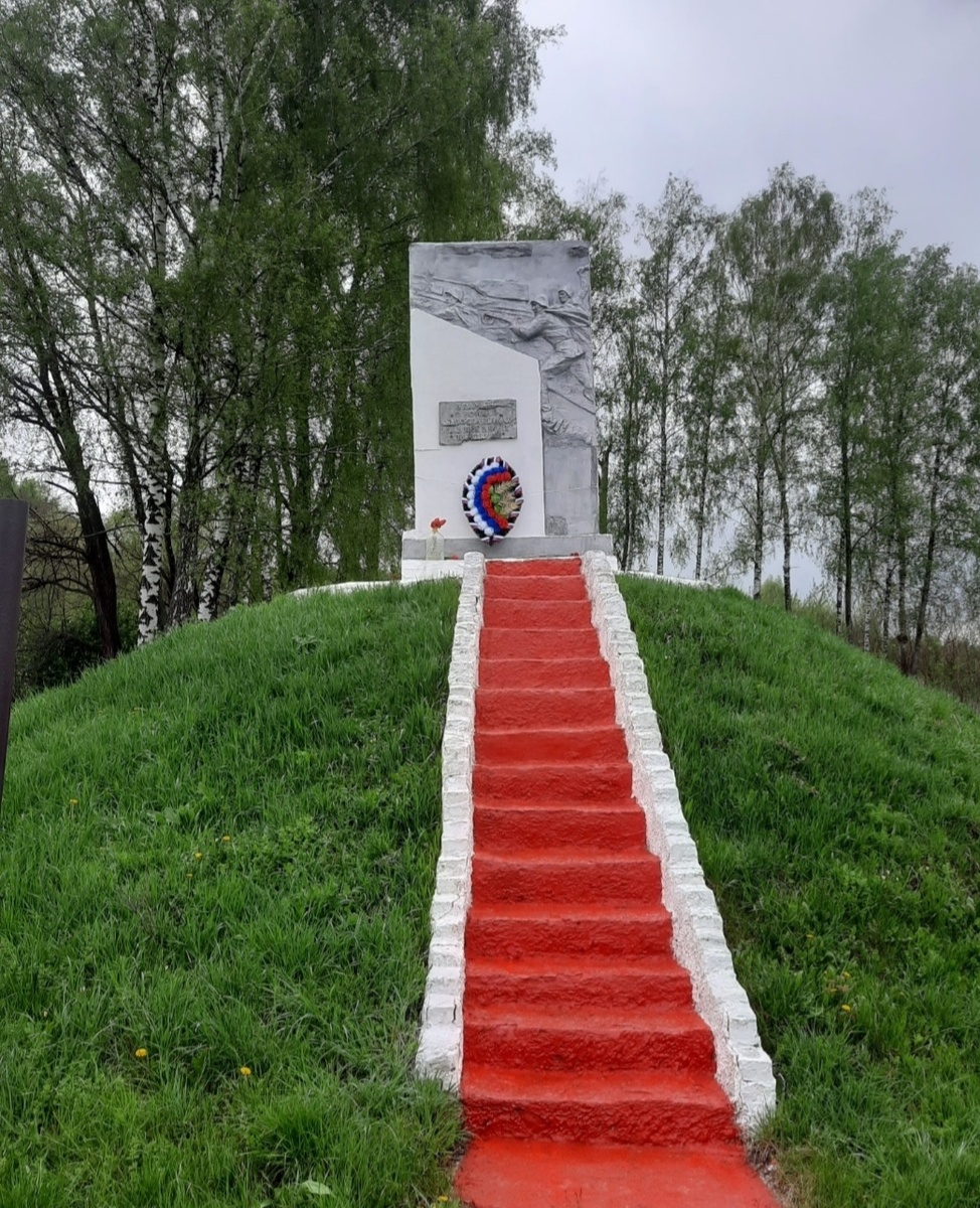 Изображение танков на стеле, это про Курскую дугу. Фото автора 