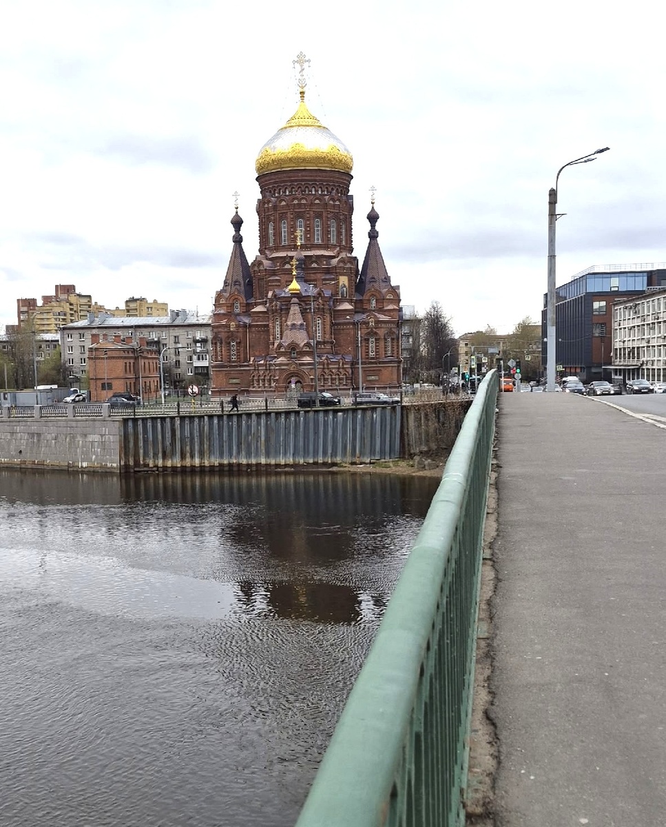 Церковь Богоявления Господня на Гутуевском острове, Санкт-Петербург (личное фото)
