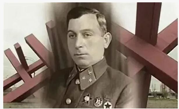 «Два танка запороли!»: как генерал, игравший по ночам в игрушки, придумал «ежа», о который споткнулся весь Вермахт