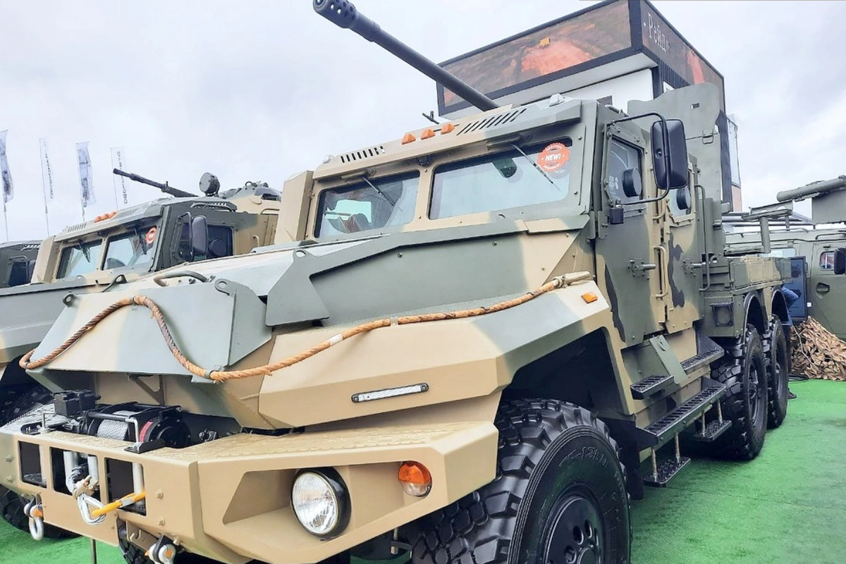 АМН-590911 «Спартак» с зенитной пушкой
