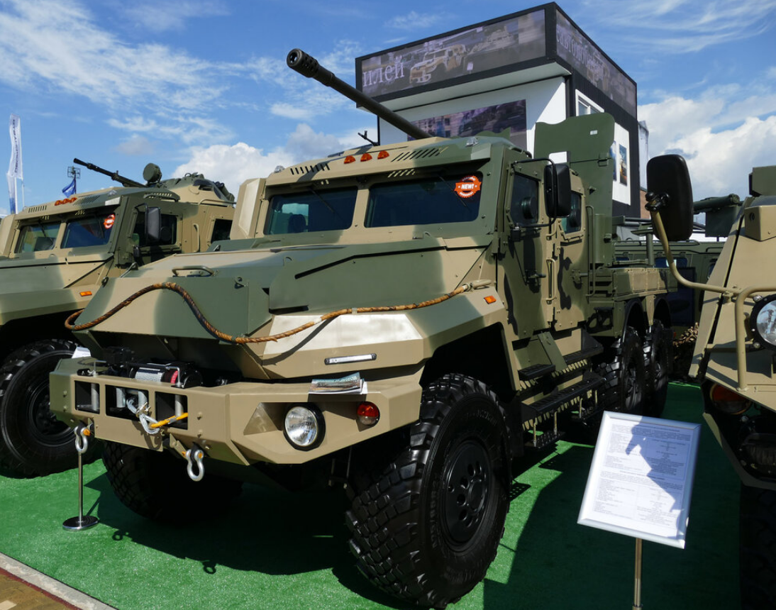 АМН-590911 «Спартак» с зенитной пушкой АЗП-57 на форуме «Армия»