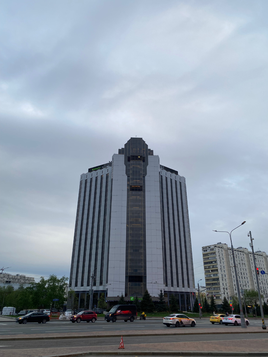 Отель Холидей Инн
