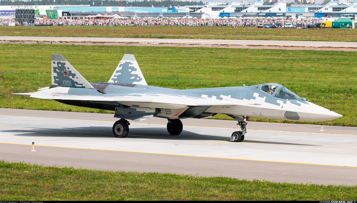 Су-57 для Алжира, "нет" поставкам в Индию. Американский Топ Ган это Голливуд, а Су-57 - реальность