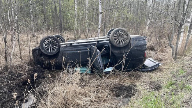 Фото: https://78.ru/news/2026-05-10/podrostka-gospitalizirovali-posle-avarii-s-perevertishem-v-beloostrove