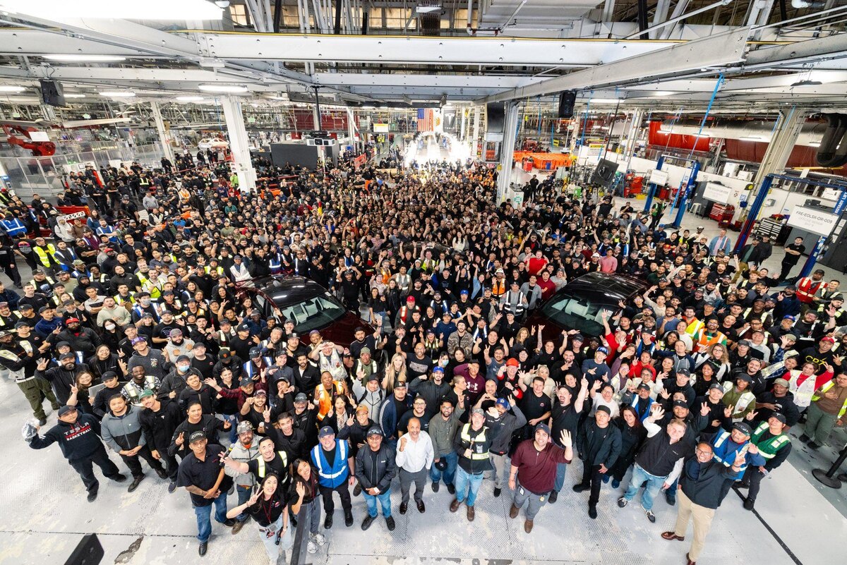 Источник: Tesla / X