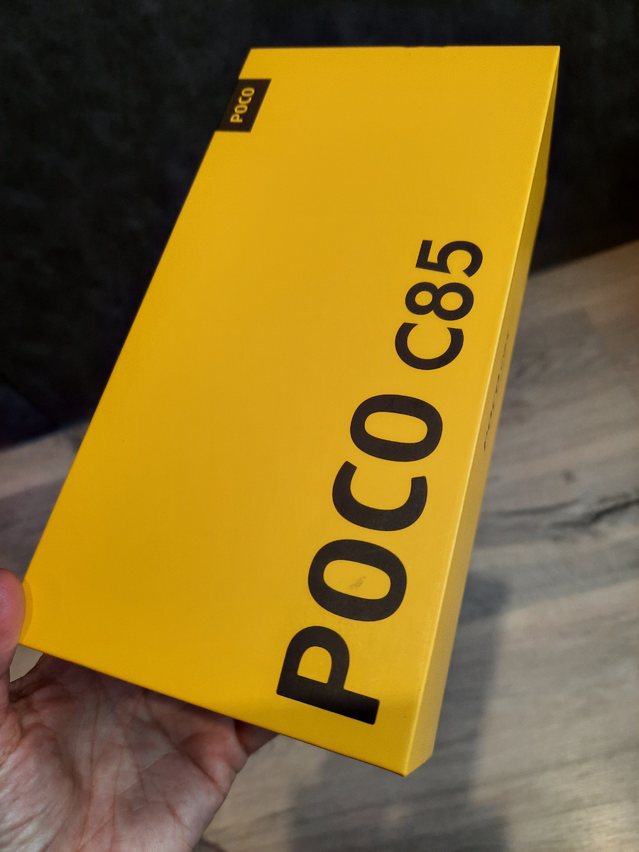 Коробка смартфона POCO C85