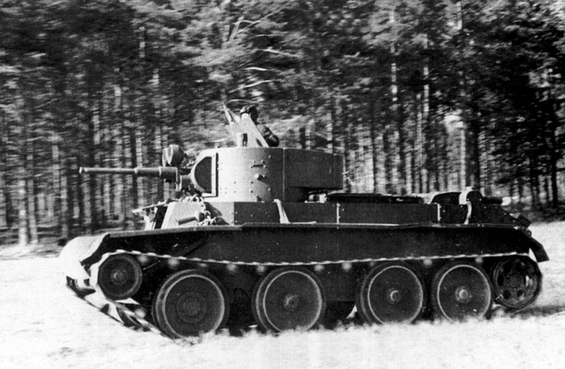 Танк БТ-7 с цилиндрической башней выпуска примерно 1935 года