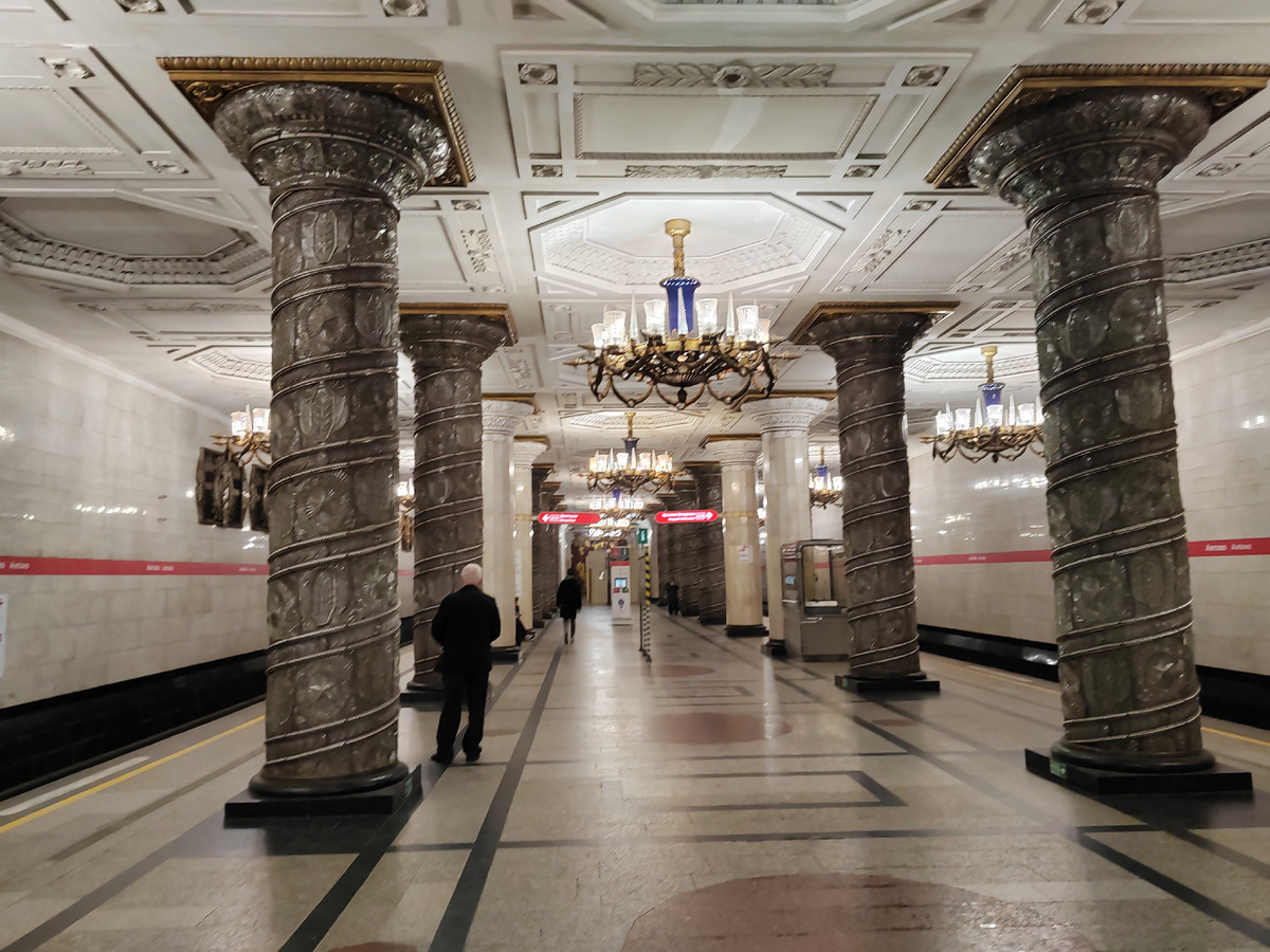 Метро Автово