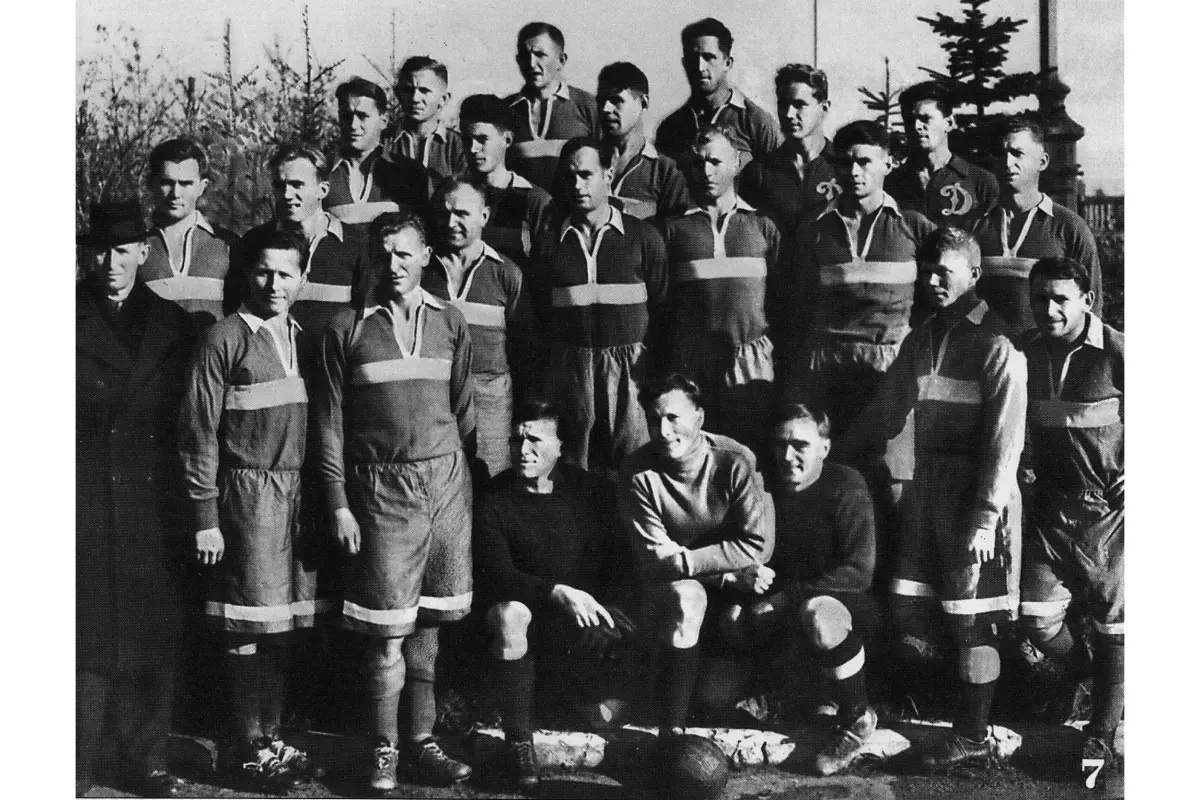 Ноябрь 1945 года. Мытищи. Московское «Динамо» на сборах перед поездкой в Англию. Фото: ФК «Динамо»