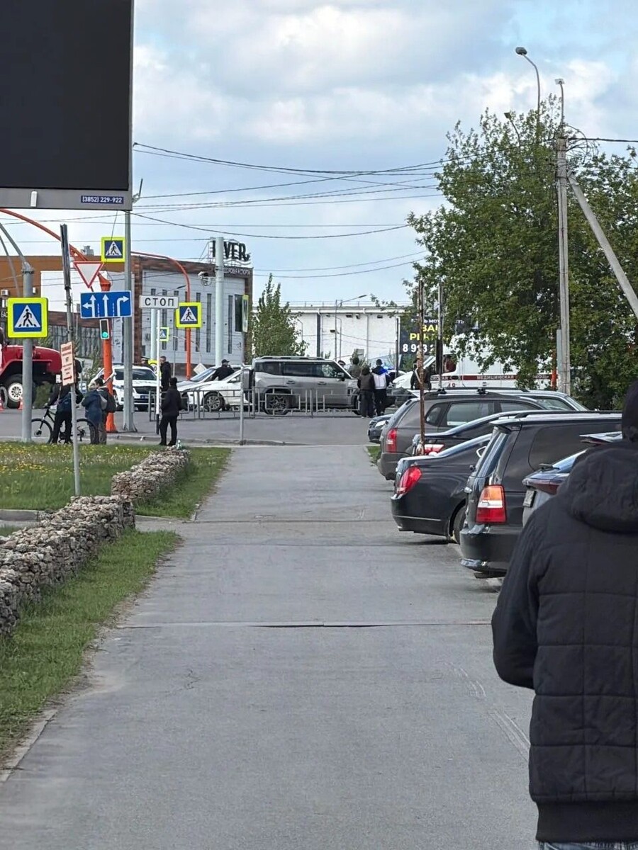    ДТП на Павловском тракте 11 мая. Источник: "Инцидент Барнаул"
