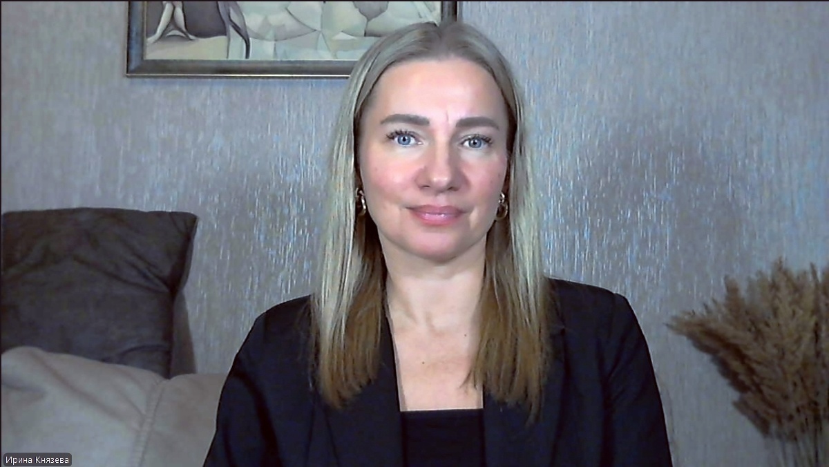 На фото автор Дзен-канала, Ирина Князева, карьерный консультант №1 по мнению ведущего отраслевого сервиса HRTIME