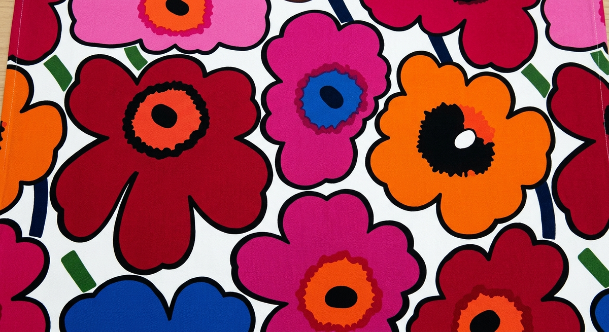 Узор в стиле Marimekko «Unikko»