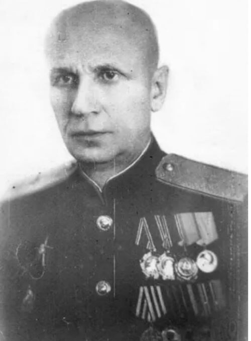 Феодосий Мефодьевич Ткаченко - генерал-директор движения II ранга.