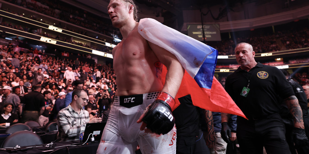Волков одержал победу в турнире UFC