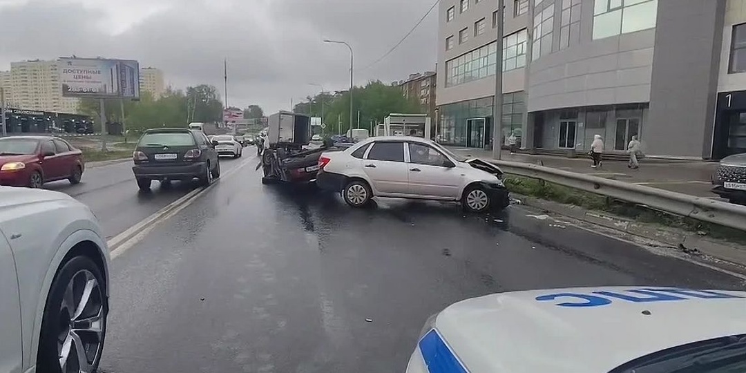 Четверо детей и двое взрослых пострадали в страшном ДТП в Нижнем Новгороде