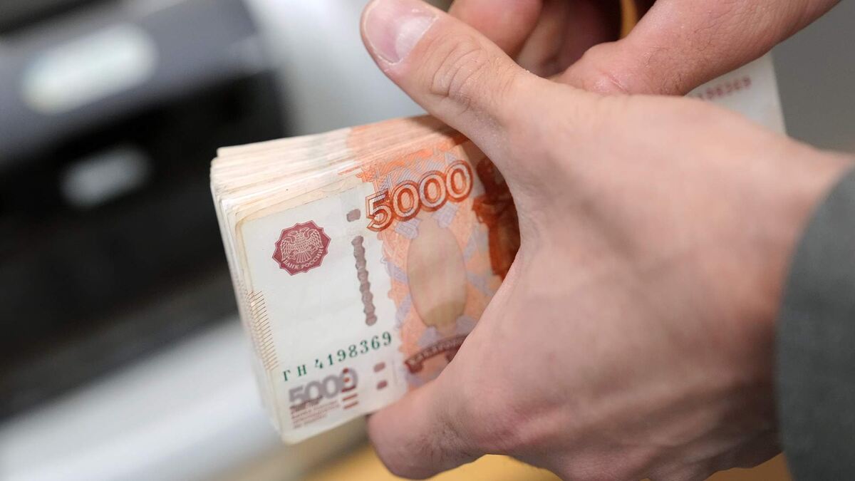 Как получить высокий доход без диплома: новые лидеры рынка труда и профессии с зарплатой от 200 тысяч